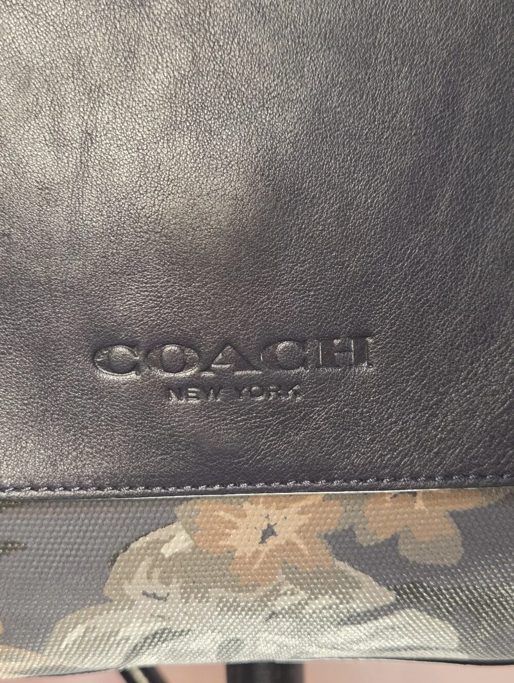 COACH Sullivan Small Messenger Bag In Hawaiian Palm Print LIKE NEW! 💙 NAVY BLUE